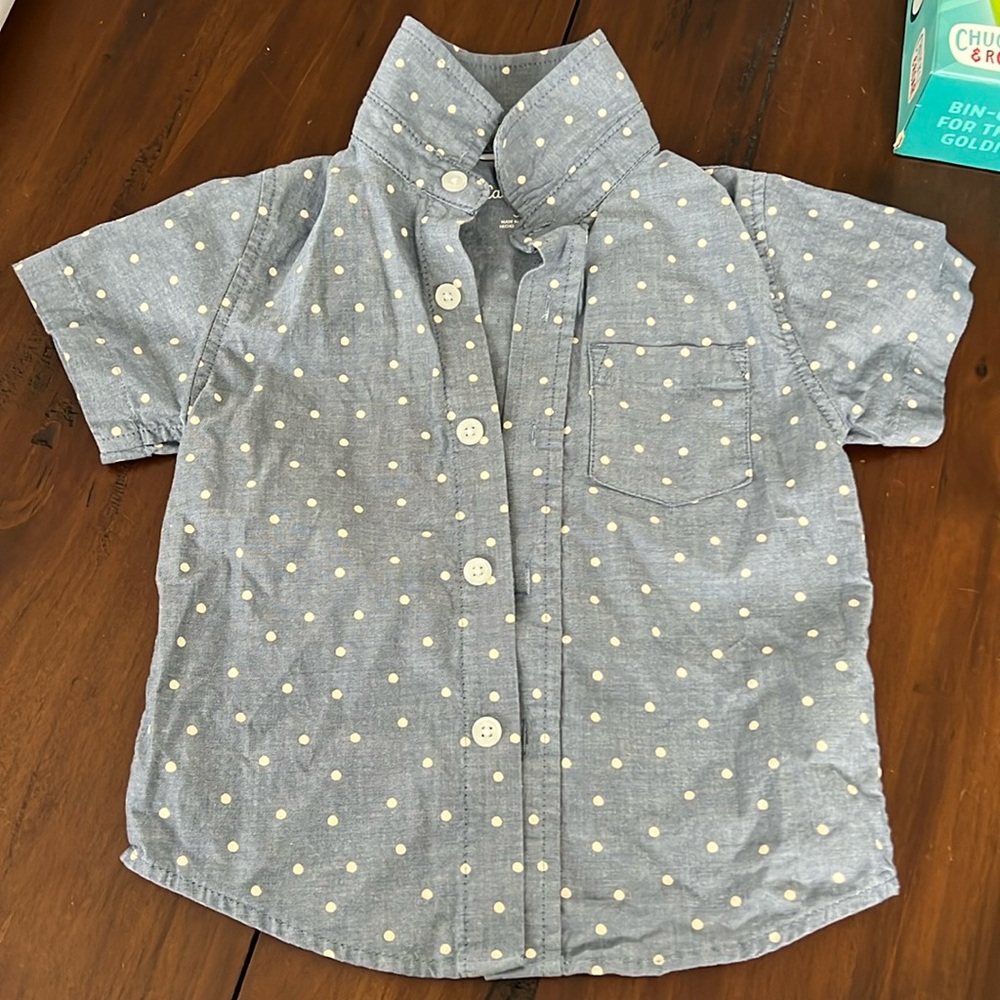 18M Cat and Jack Chambray Short Sleeve Button Down with White Polka Dots